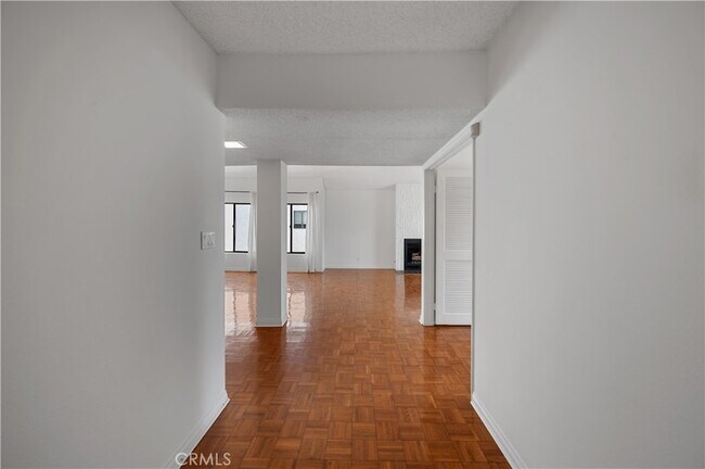 Foto del edificio - 1325 Valley View Rd