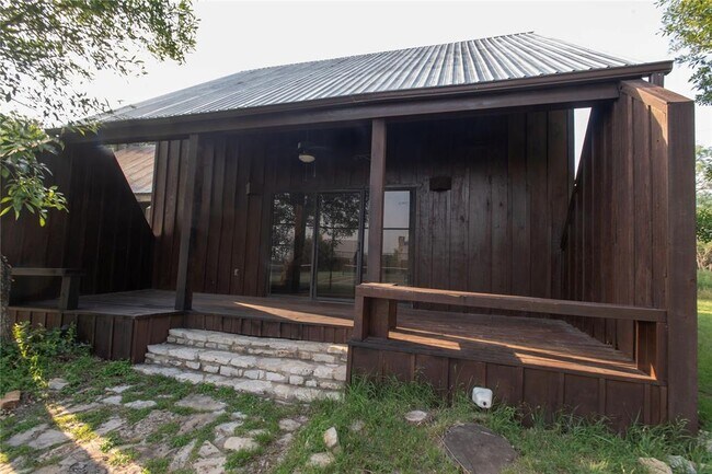 Building Photo - 128 Topspin Cir
