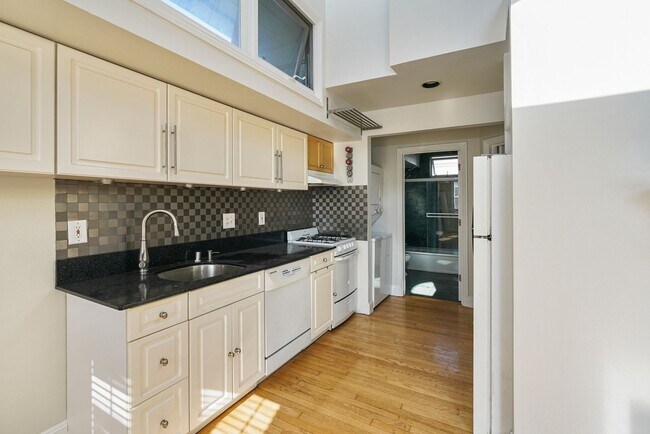 Foto del edificio - Wonderful Berkeley Flat