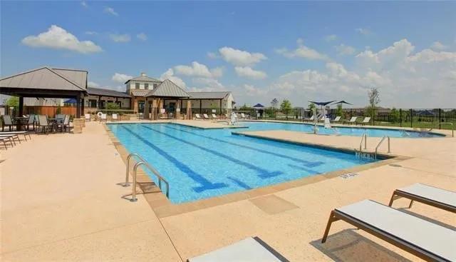 Foto del edificio - 2626 Fieldcrest Ln.