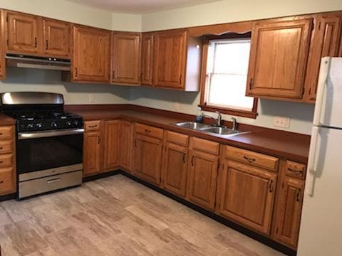 Kitchen - Angle 1 - 638 Grier St