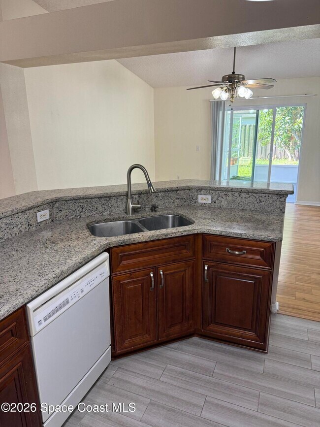 Foto del edificio - 1178 White Oak Cir