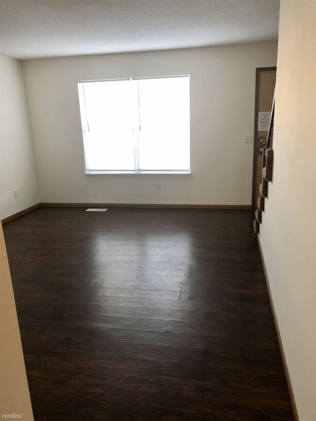 Foto del edificio - 3 br, 1.5 bath Townhome - Club Centre Apar...