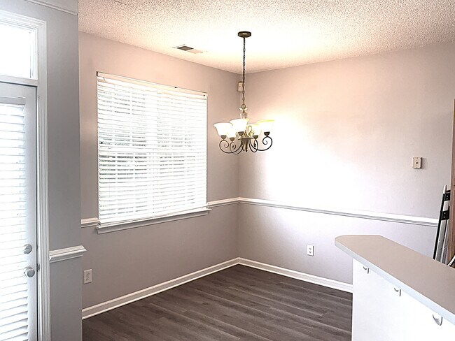 Foto del edificio - 4614 Sahalee Ln