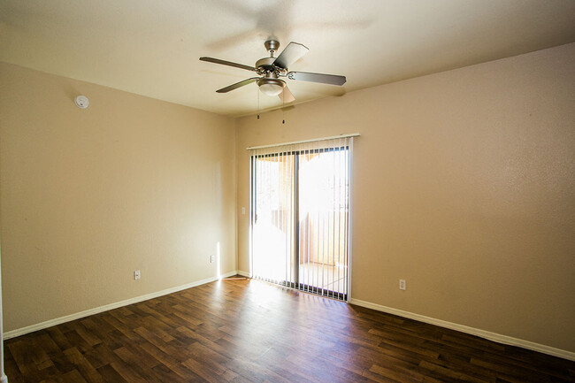 Spacious Living Room - RidgeGate Apartments