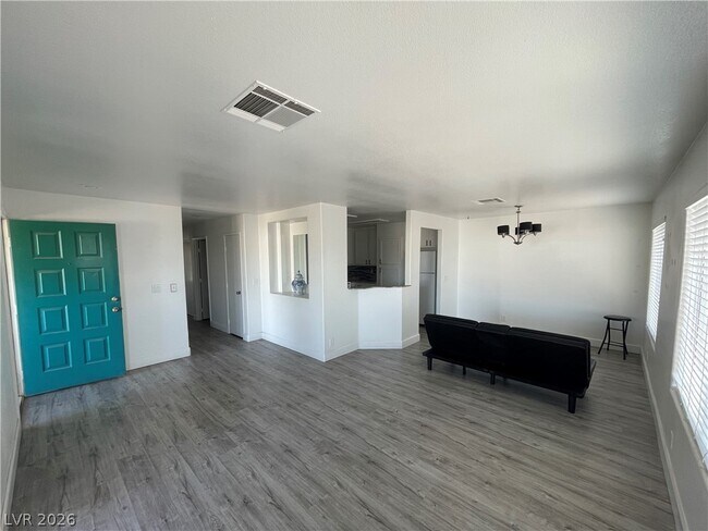 Foto del edificio - 1521 Linnbaker Ln