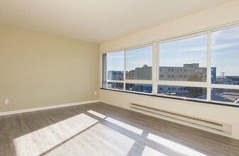 Building Photo - 5210 Russell Ave NW