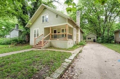 Front - 902 Ratone St