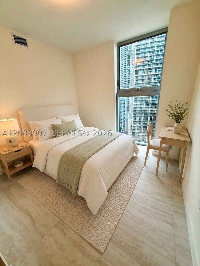 Foto del edificio - 77 SE 5th St