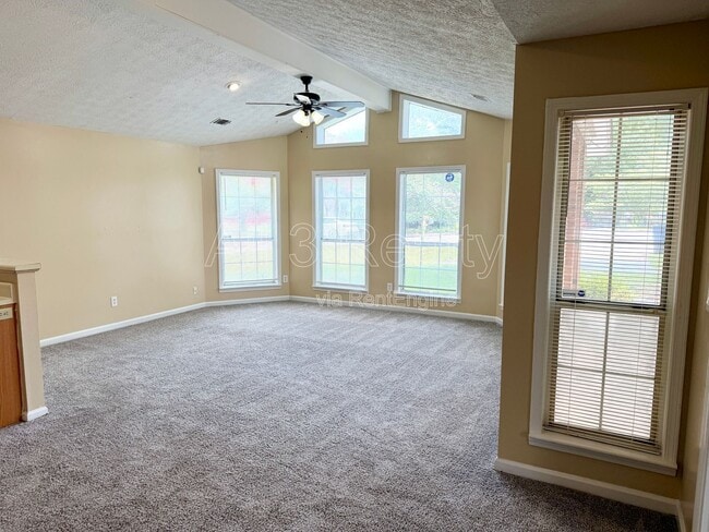 Foto del edificio - 2140 Meadowview Ct SE