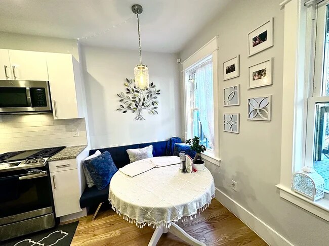 Foto del edificio - 326 Chelsea St