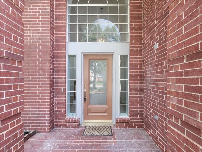 Building Photo - 9410 Barretts Glen Ct