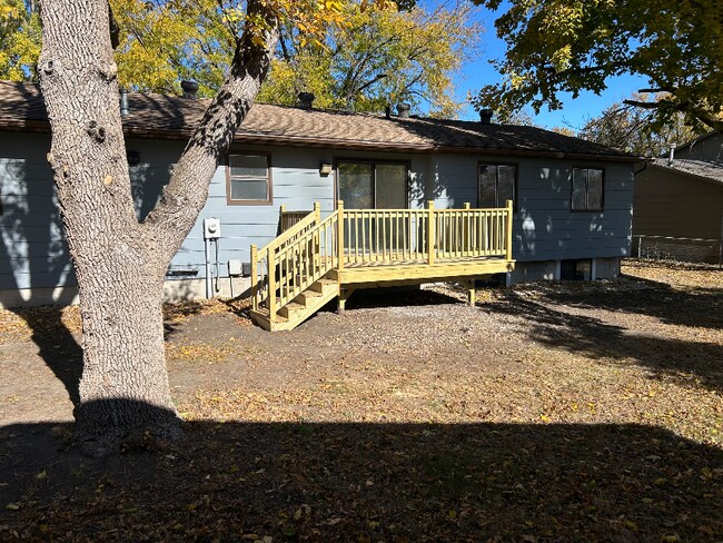 Building Photo - 1809 W 37th St