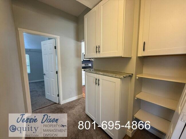 Foto del edificio - 866 E 22nd St