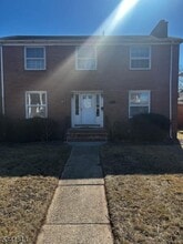 Building Photo - 244 Elm Ave