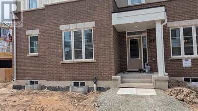 Building Photo - 1478 Rutland Cres
