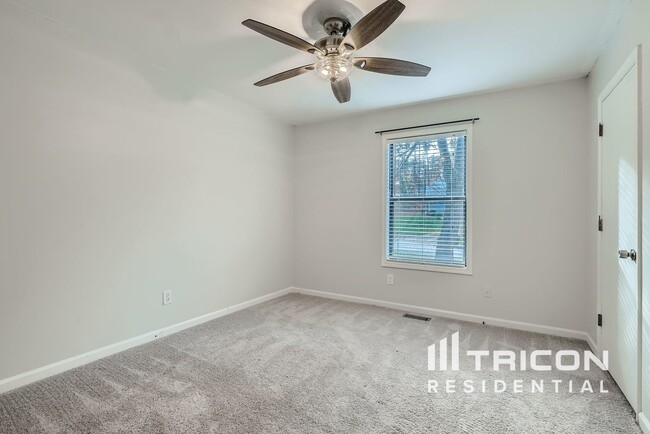 Foto del edificio - 1726 Hickory Grove Way NW