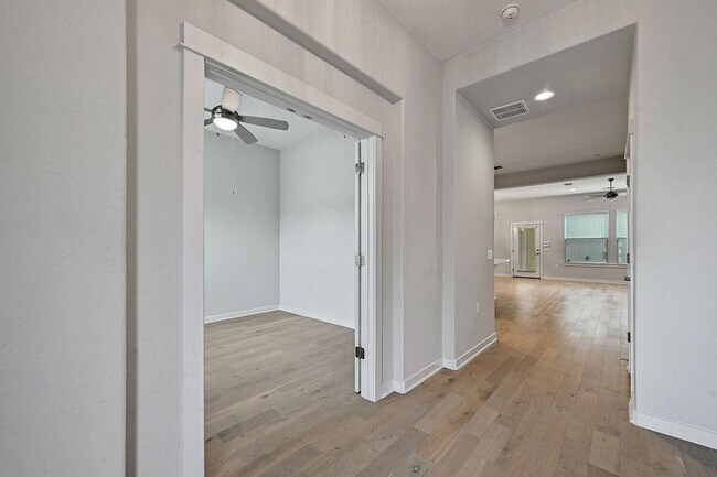 Foto del edificio - 4722 Vaughan St