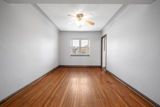 Building Photo - 5828 Lindenwood Ave 2W | www.southcityspaces.com |