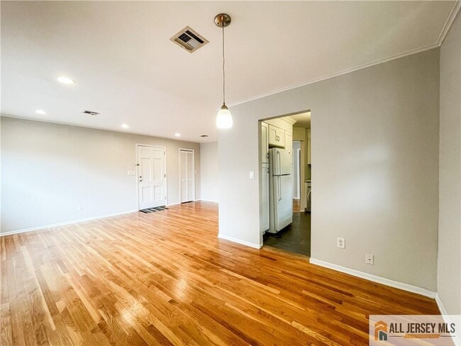 Foto del edificio - 2105 St Georges Ave