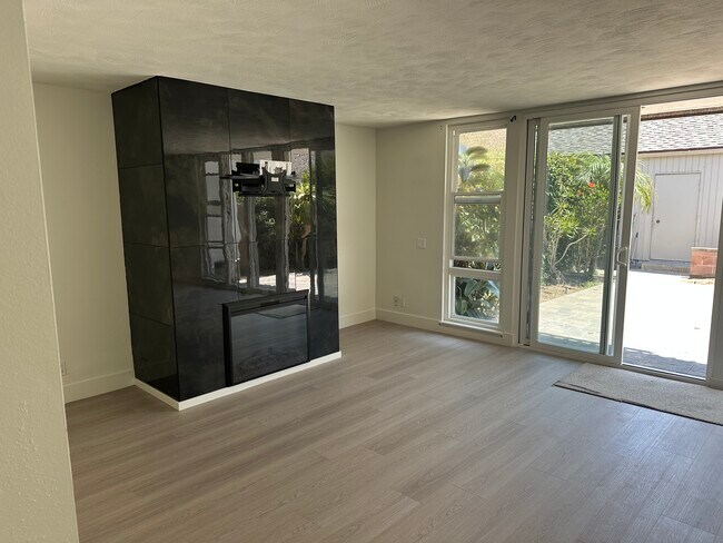 Foto del edificio - 16512 Harbour Ln