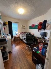 Building Photo - 59 Cedar St