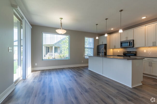 3 habitaciones, 2 baños - 1475 pies cuadrados - Aspen Homes - Comedor - Aspen Lakes Communities