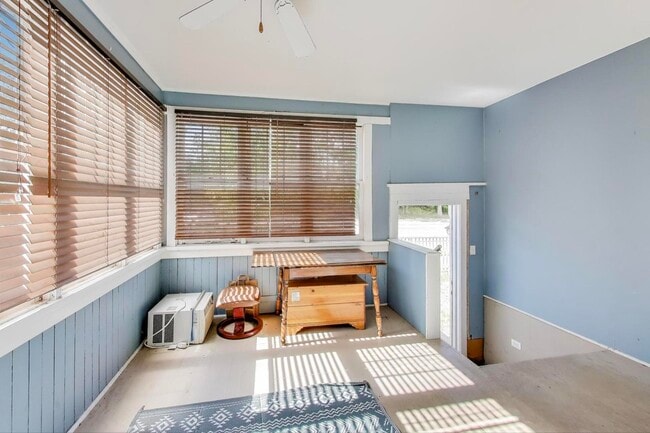 Foto del edificio - 2643 Poplar Ave