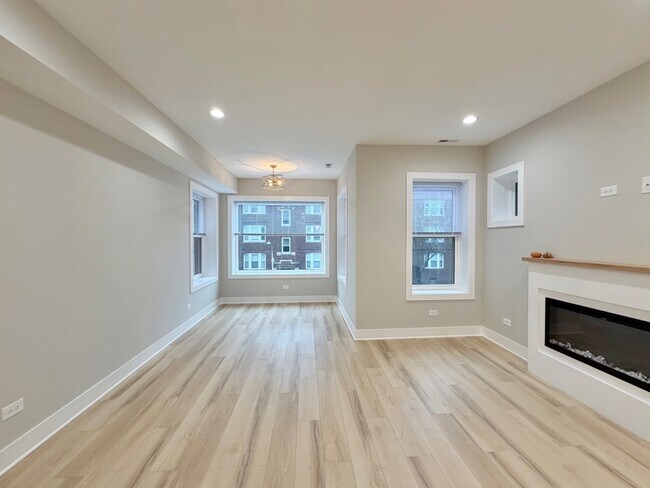 Foto del edificio - 4908 N Rockwell St