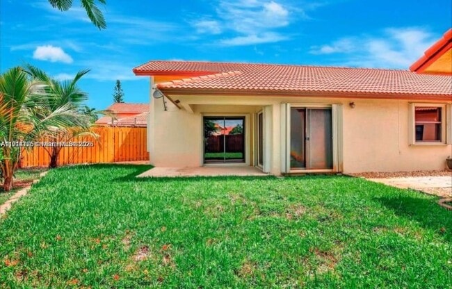 Foto del edificio - 700 SW 113th Ave