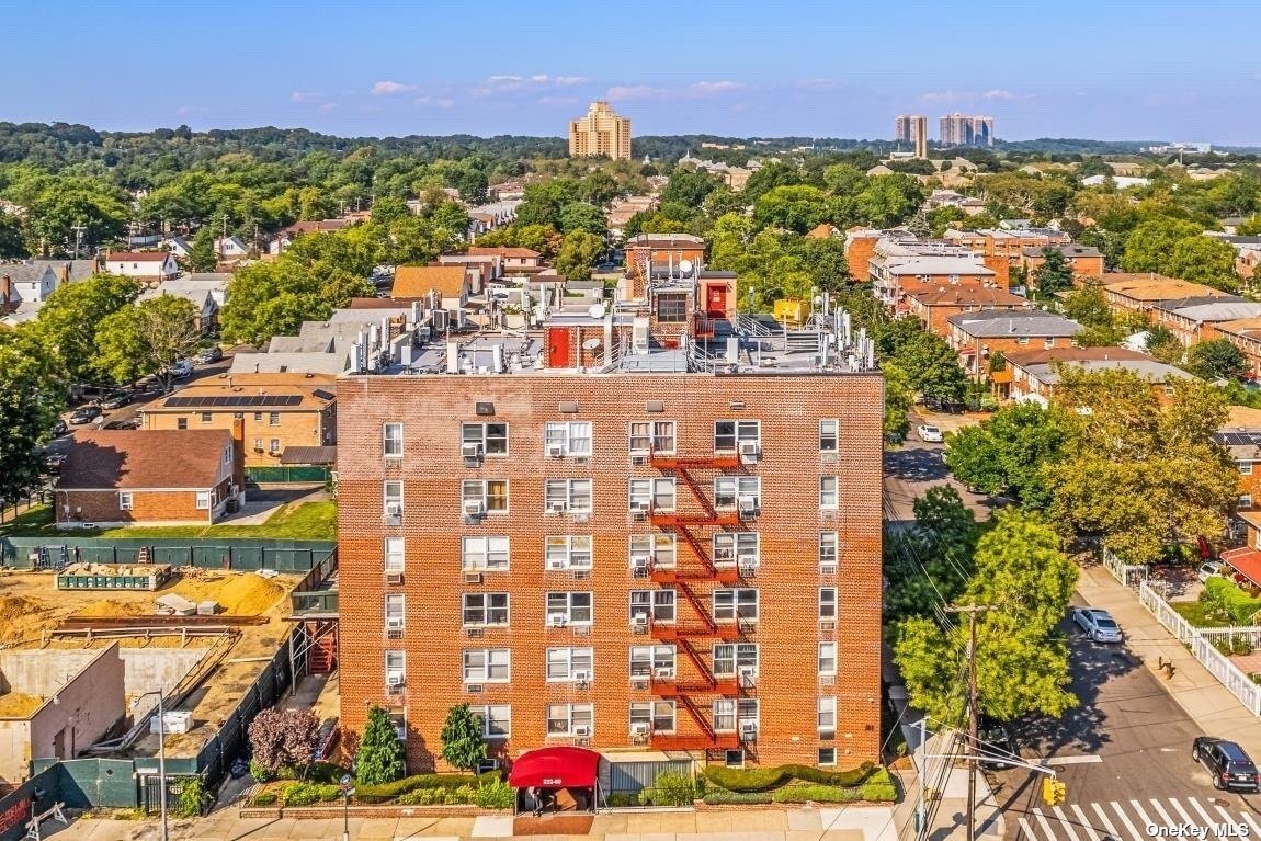 Foto principal - 222-89 Braddock Ave