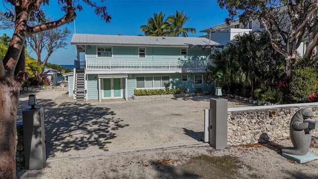 Building Photo - 296 Buttonwood Shores Dr