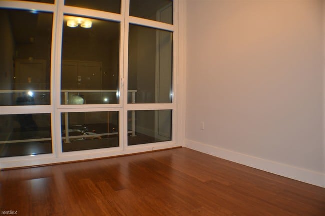 Building Photo - 3174 29th St