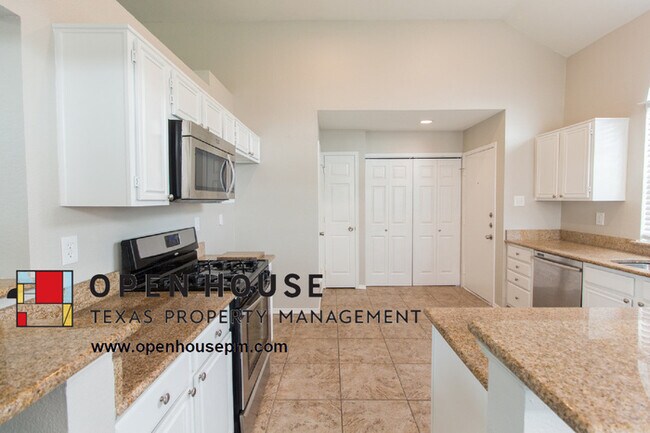 Foto del edificio - 9909 Carmel Valley Dr Frisco