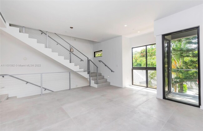 Building Photo - 3274 Bird Ave