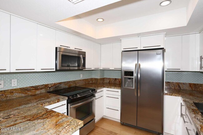 Foto del edificio - 4200 N Miller Rd