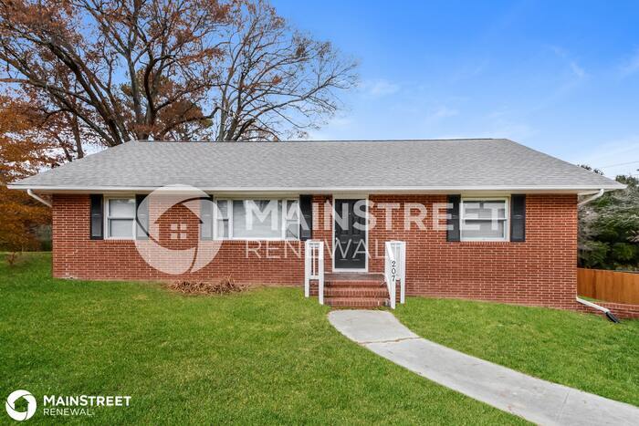 Primary Photo - 207 Breedlove Ave, Durham, NC 27703