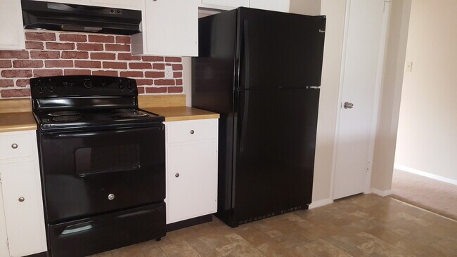 Foto del edificio - Spacious 3-Bedroom Townhome for Rent in Aberdeen – A Must See!