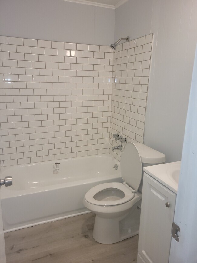 Foto del edificio - 5805 Cherry St