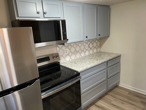 Building Photo - 5304 Hunters Point Ct