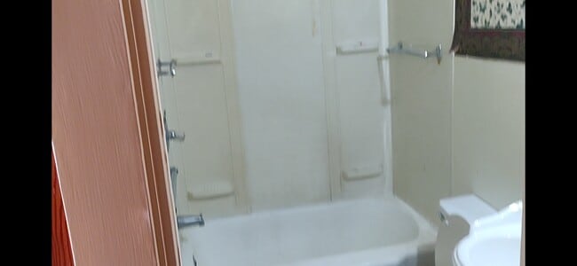 Building Photo - 1723 W 18th St