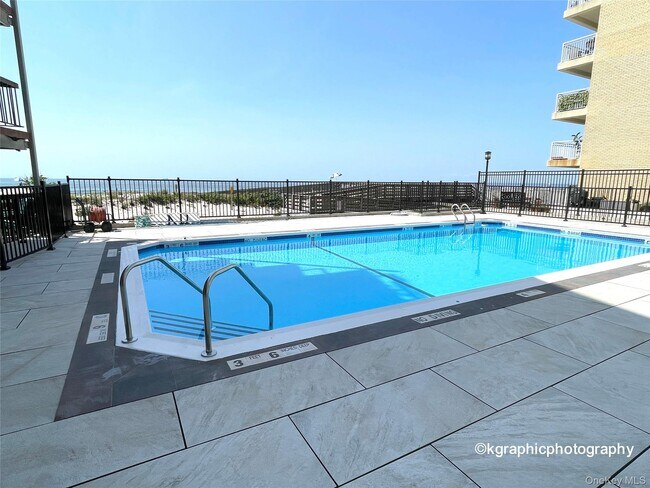 Foto del edificio - 750 Shore Rd