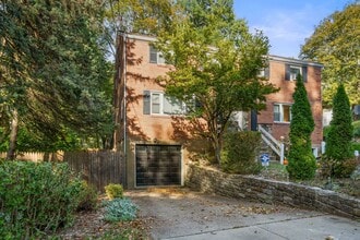Building Photo - 1051 Maple Heights Rd