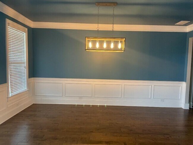 Foto del edificio - 1011 Virginia Oak Ln