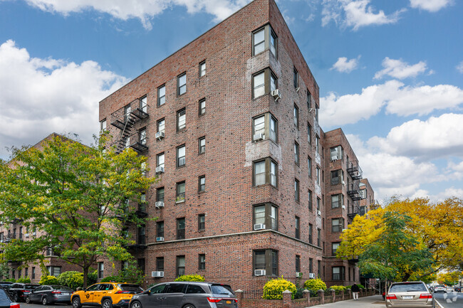 Foto del edificio - 41-02-41-06 Skillman Ave