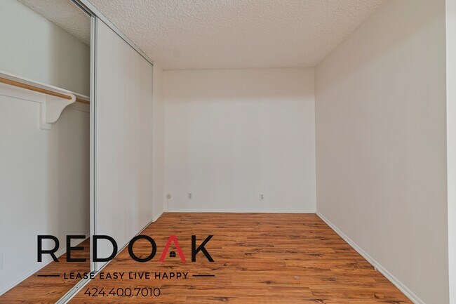 Foto del edificio - 20200 Sherman Way