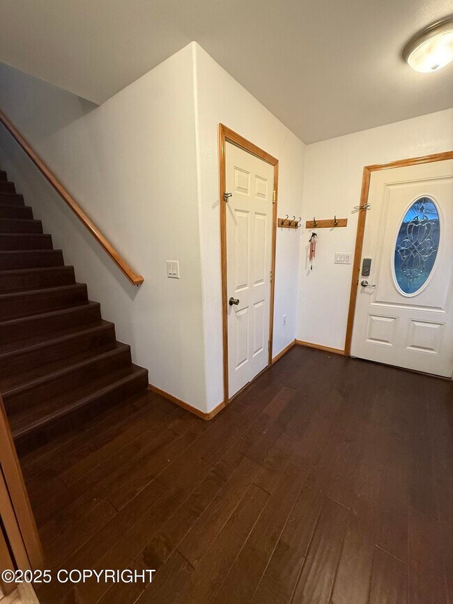 Foto del edificio - 56 Guard Rd