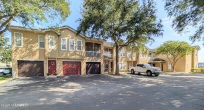 Building Photo - 10075 Gate Pkwy N