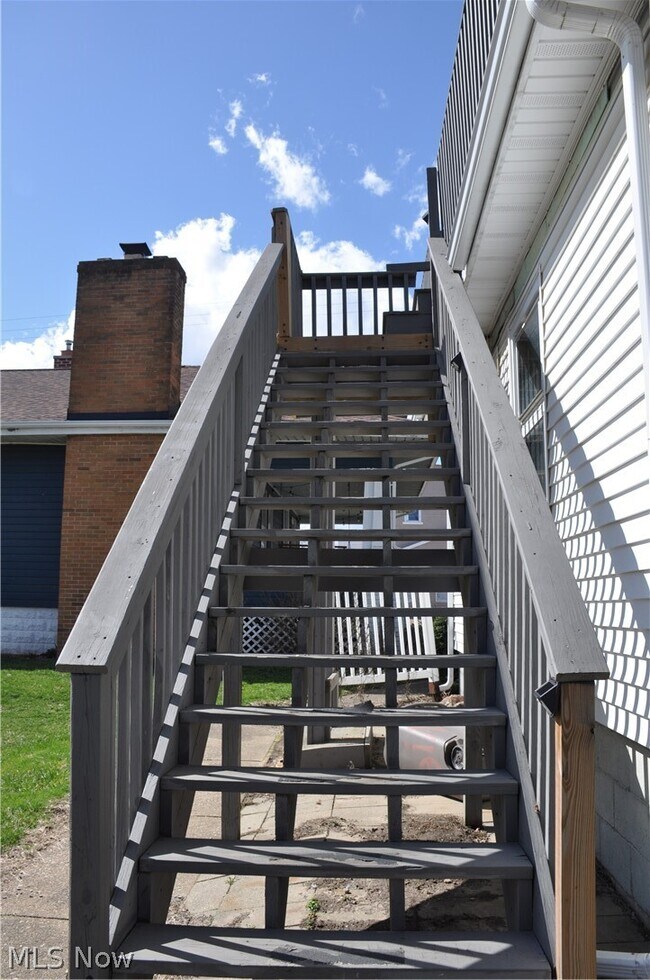 Foto del edificio - 11 E Main St