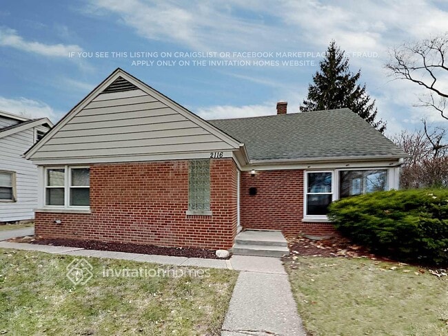Building Photo - 2116 Hickory Ct